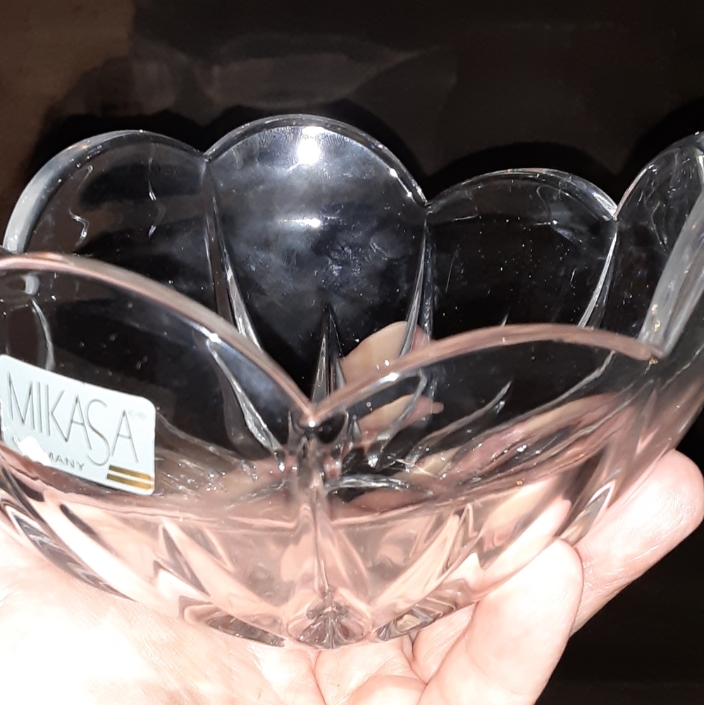Mikasa bowl/candy dish